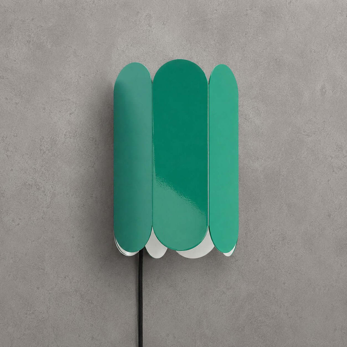 Cylora Plug In Wall Lamp