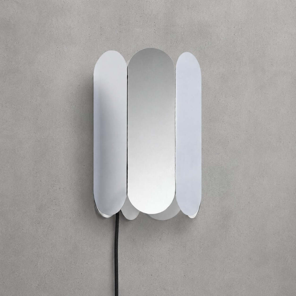 Cylora Plug In Wall Lamp