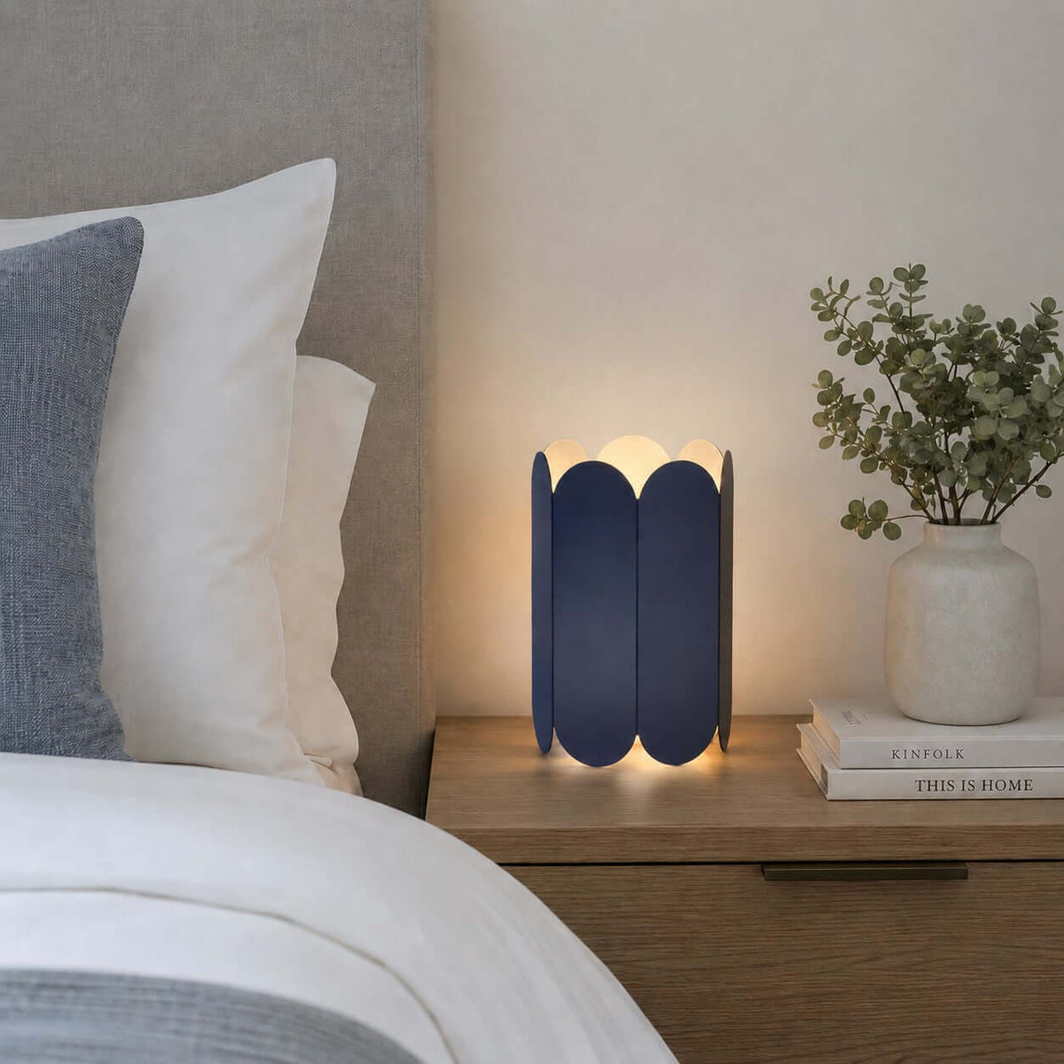 Cylora Table Lamp