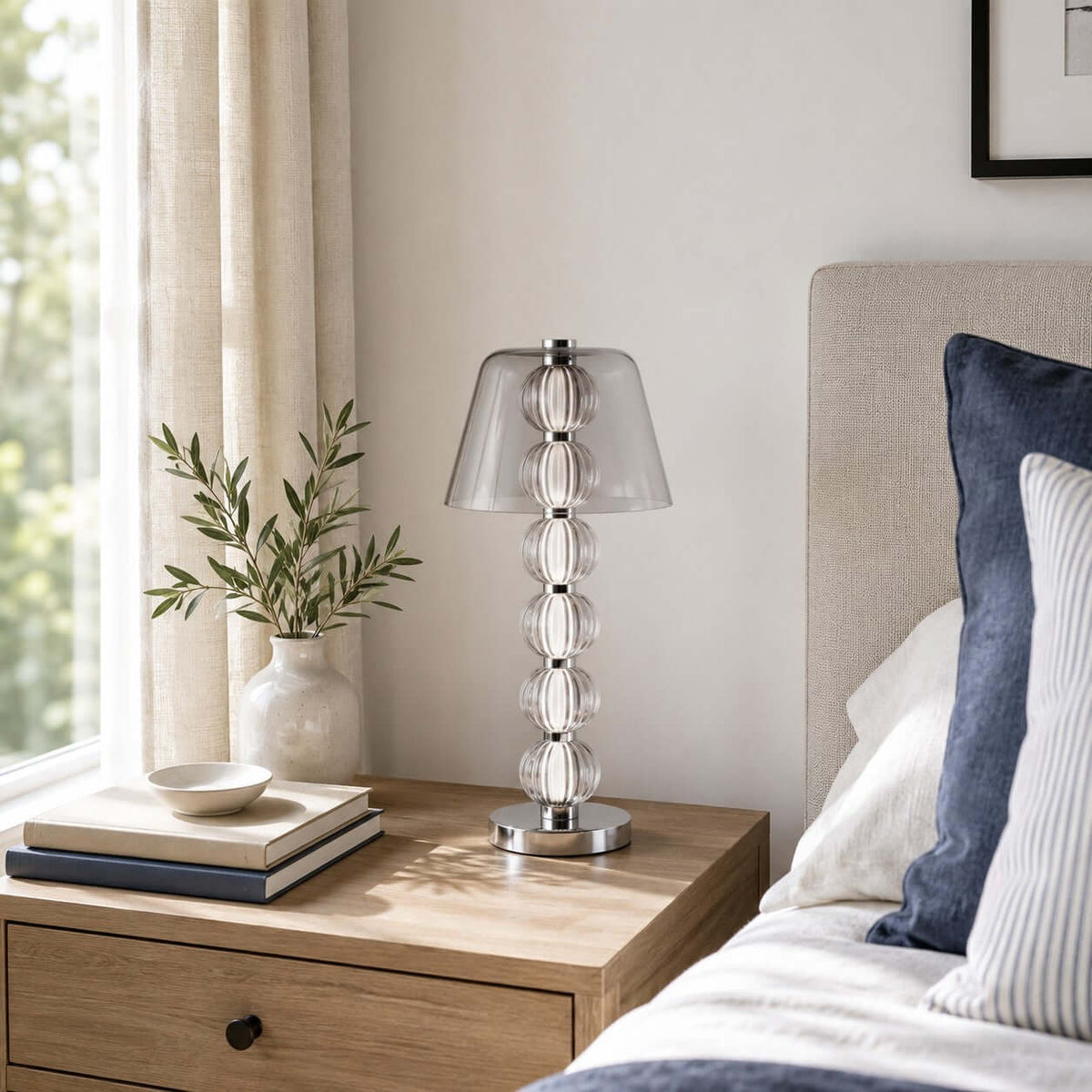 Novea Table Lamp