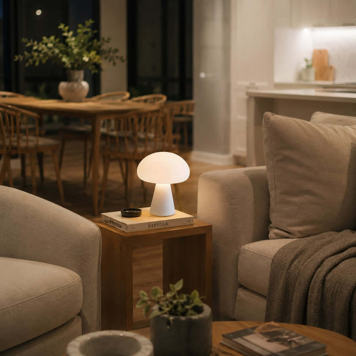 Pilora Table Lamp