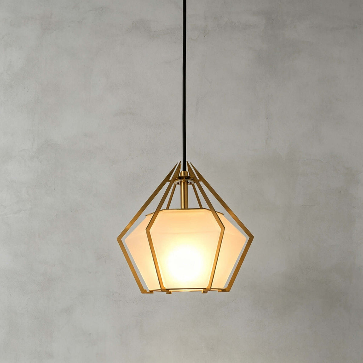 Prismora Pendant Light