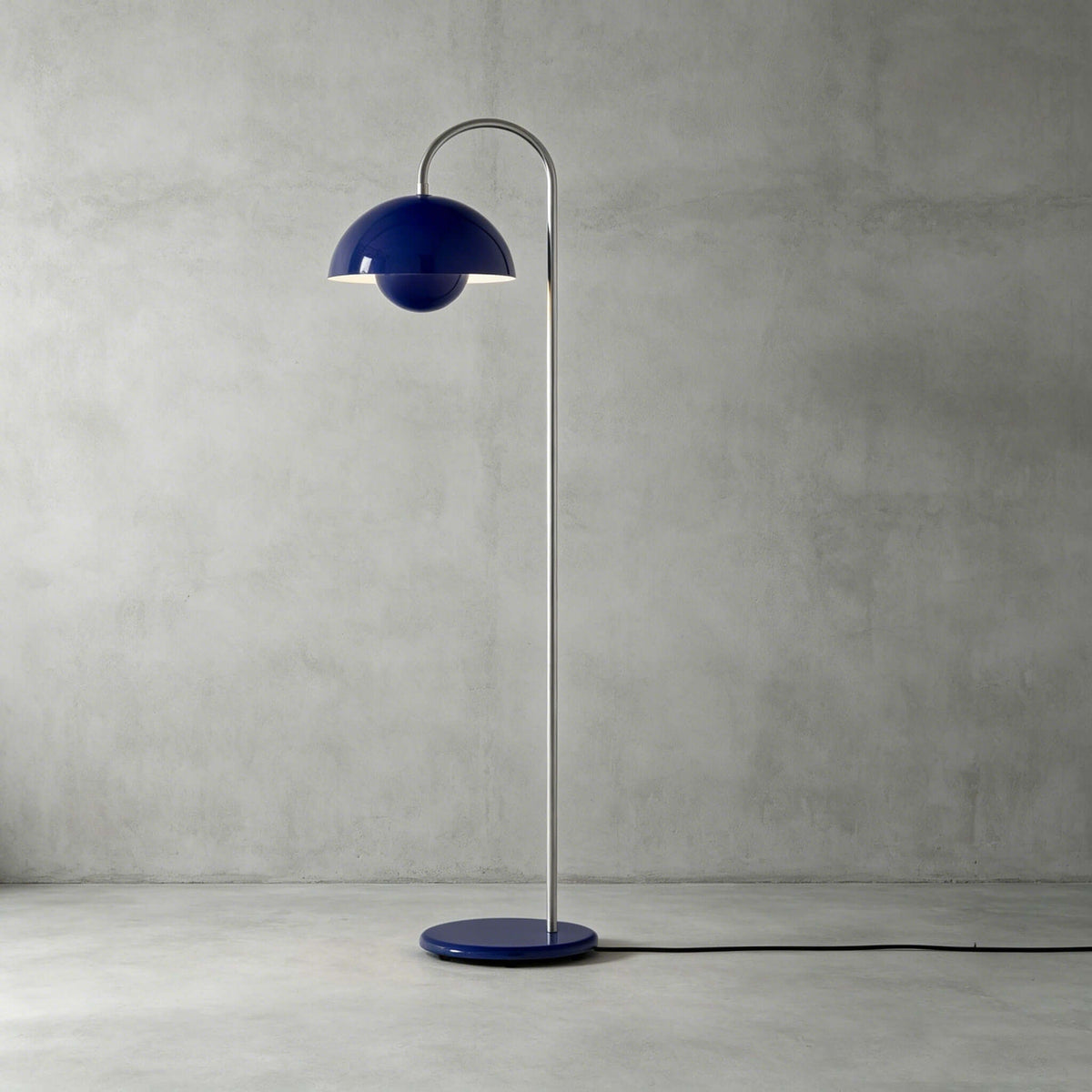 Solira Floor Lamp