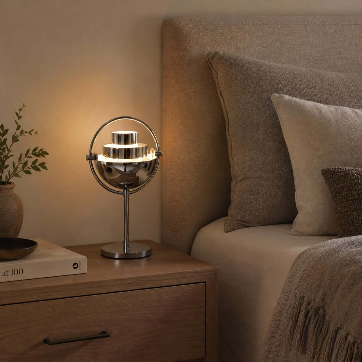 Soysira Table Lamp